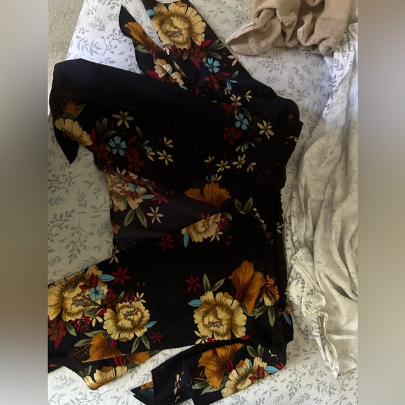 Shirt - Yoins (your inspiration) - XL (US 14) - Picture 2 of 6